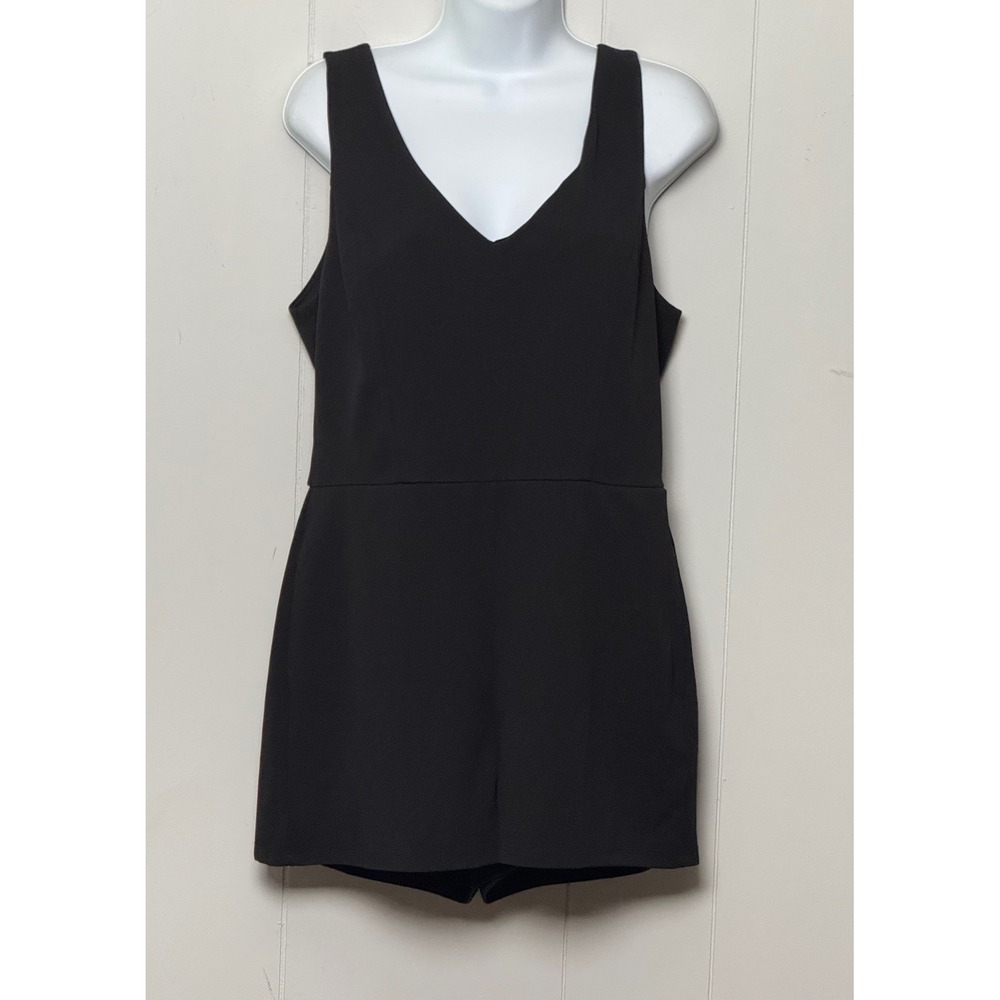 Crystal Sky Women's Black V-Neck Sleeveless Romper Size Large